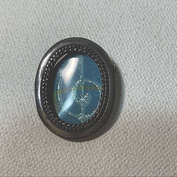 Sterling Silver vintage oval picture frame broach - Picture 1 of 6
